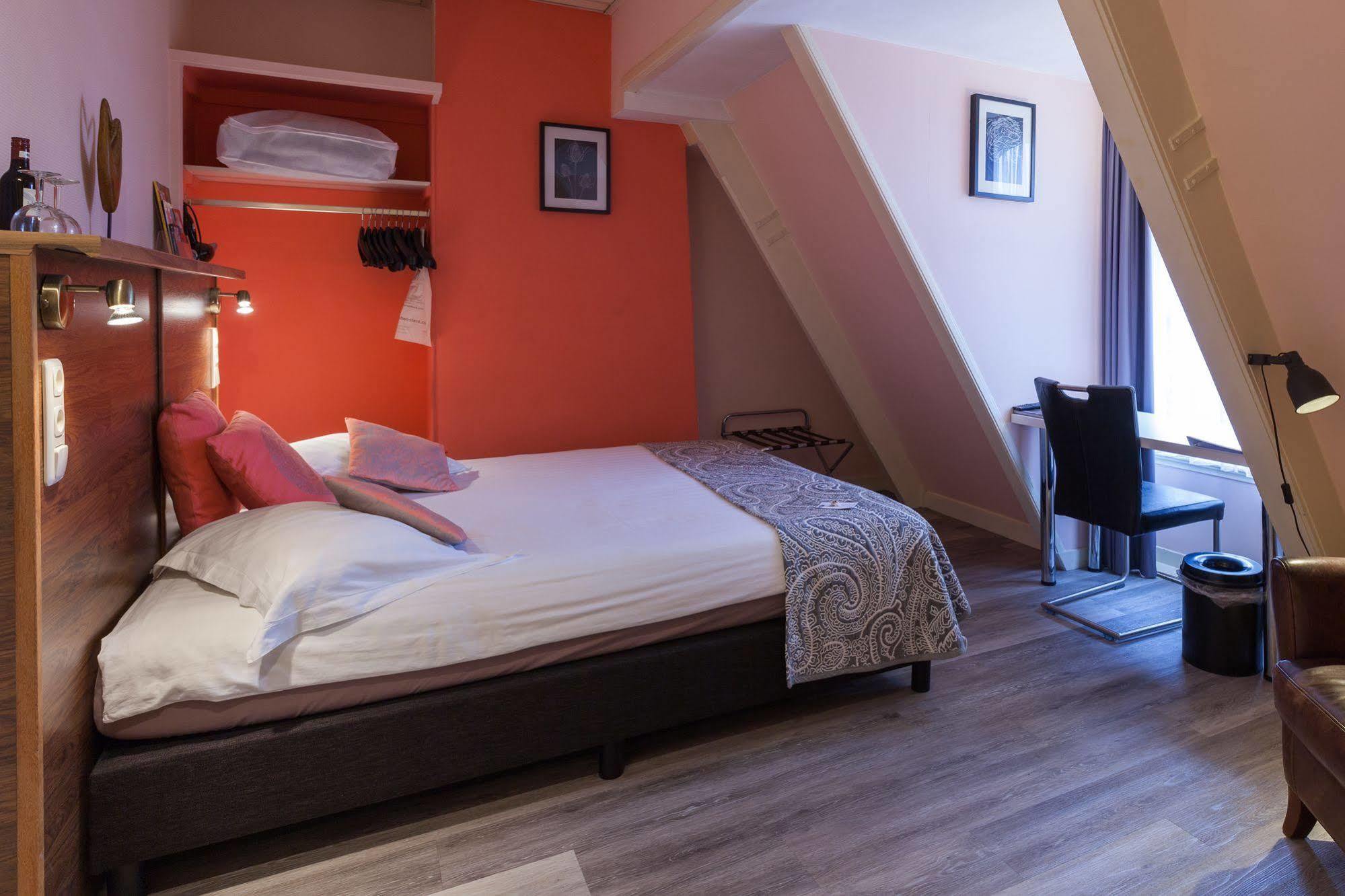 Western Hotel 3*